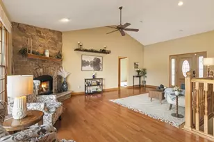 754 E Equestrian Point Dr, Oregon, IL 61061 - Photo 9