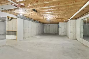 754 E Equestrian Point Dr, Oregon, IL 61061 - Photo 37