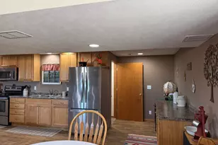 633 Park View St, Pecatonica, IL 61063 - Photo 37