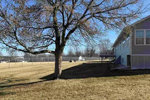 633 Park View St, Pecatonica, IL 61063 - Photo 57