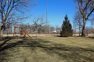 629 E Locust St, Lanark, IL 61046 - Photo 65