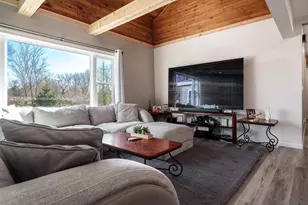 908 Hunter Rd, Caledonia, IL 61011 - Photo 7