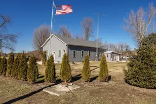 908 Hunter Rd, Caledonia, IL 61011 - Photo 1