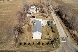 908 Hunter Rd, Caledonia, IL 61011 - Photo 53