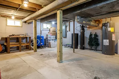 908 Hunter Road, Caledonia, IL 61011 - Photo 33