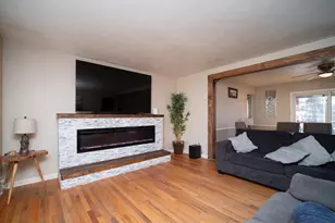 2529 Sierra Dr, Rockford, IL 61109 - Photo 3