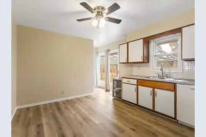 8420 Bobolink Drive, Machesney Park, IL 61115 - Photo 11