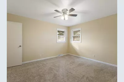 8420 Bobolink Drive, Machesney Park, IL 61115 - Photo 15