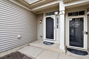 10011 Cummings St, Huntley, IL 60142 - Photo 5