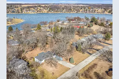 585 Knollwood Drive, Lake Summerset, IL 61019 - Photo 5