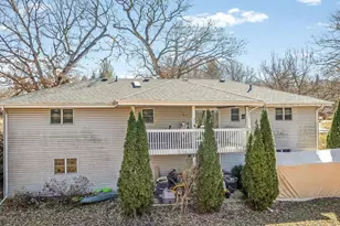 585 Knollwood Dr, Lake Summerset, IL 61019 - Photo 3