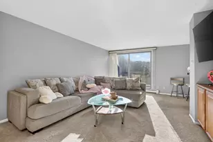 2929 Sunnyside #303A Dr, Rockford, IL 61114 - Photo 3