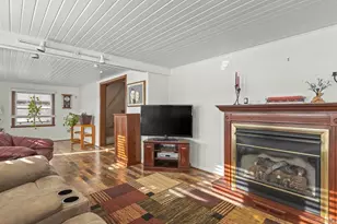 5165 Browns Beach Rd, Rockford, IL 61103 - Photo 35