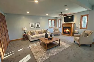 217 W Franklin St, Rockton, IL 61072 - Photo 3