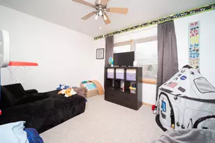 2710 Hickory Lawn Dr, Rockford, IL 61107 - Photo 21