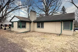 2710 Hickory Lawn Dr, Rockford, IL 61107 - Photo 5