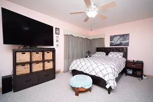 2710 Hickory Lawn Dr, Rockford, IL 61107 - Photo 25