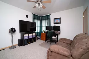 2710 Hickory Lawn Dr, Rockford, IL 61107 - Photo 23