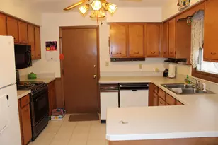 5328 Village Ct, Rockford, IL 61108 - Photo 5