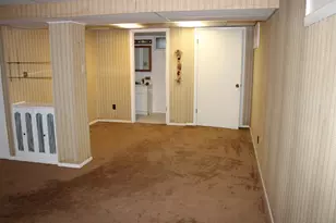 5328 Village Ct, Rockford, IL 61108 - Photo 9