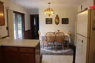 5328 Village Ct, Rockford, IL 61108 - Photo 7