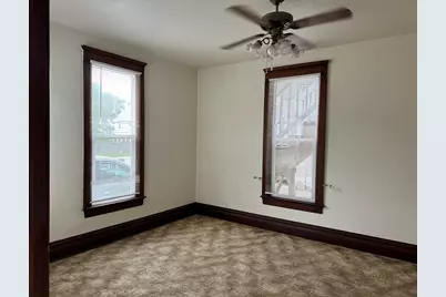 408 N West Avenue, Freeport, IL 61032 - Photo 9