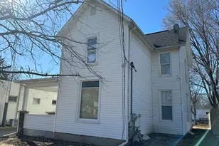 408 N West Ave, Freeport, IL 61032 - Photo 1