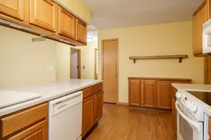 2420 Arnold Ave, Rockford, IL 61108 - Photo 15