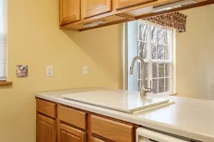 2420 Arnold Ave, Rockford, IL 61108 - Photo 13