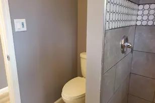 1906 S 4th St, Rockford, IL 61104 - Photo 13