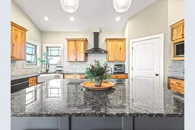 14483 Montague Road, Winnebago, IL 61088 - Photo 11