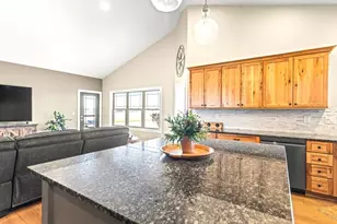 14483 Montague Rd, Winnebago, IL 61088 - Photo 15