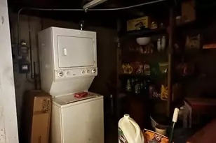 1718 S Cedar Ave, Freeport, IL 61032 - Photo 11