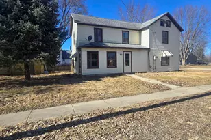 201 W 2nd St, Leaf River, IL 61047 - Photo 25