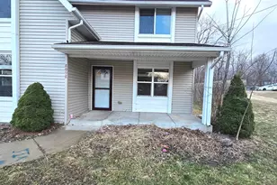 8098 Hartlein St, Shirland, IL 61079 - Photo 3