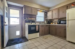 1111 Luther Ave, Rockford, IL 61107 - Photo 5