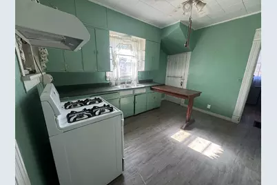 201 N Hinkley Avenue, Rockford, IL 61101 - Photo 13