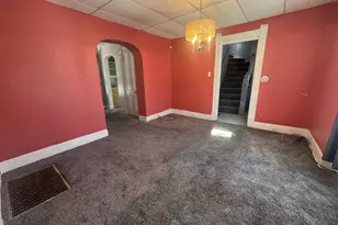 201 N Hinkley Ave, Rockford, IL 61101 - Photo 9