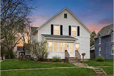 720 S McKinley Avenue, Freeport, IL 61032 - Photo 3