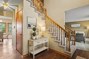 8712 Oakwood Glen Dr, Rockford, IL 61108 - Photo 5