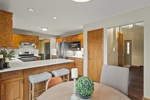 8712 Oakwood Glen Dr, Rockford, IL 61108 - Photo 17