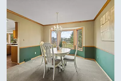 8712 Oakwood Glen Drive, Rockford, IL 61108 - Photo 11