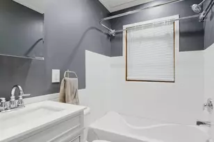 838 N Dement, Dixon, IL 61021 - Photo 9