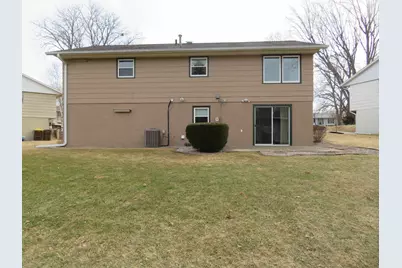 638 S Carthage Drive, Freeport, IL 61032 - Photo 19