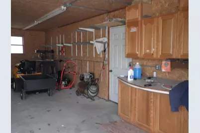 105 E Oakwood Drive, Byron, IL 61010 - Photo 13