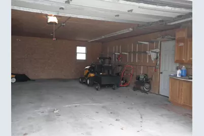 105 E Oakwood Drive, Byron, IL 61010 - Photo 11