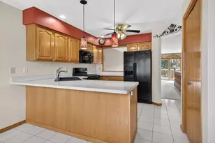 6547 Stonehill Way, Rockford, IL 61108 - Photo 9