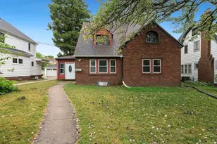 1611 Jackson St, Rockford, IL 61107 - Photo 1