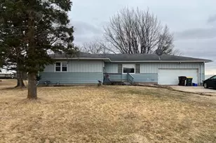 2585 S Van Brocklyn Rd, Freeport, IL 61032 - Photo 1