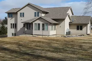 3204 Farmdale Ln, Freeport, IL 61032 - Photo 25